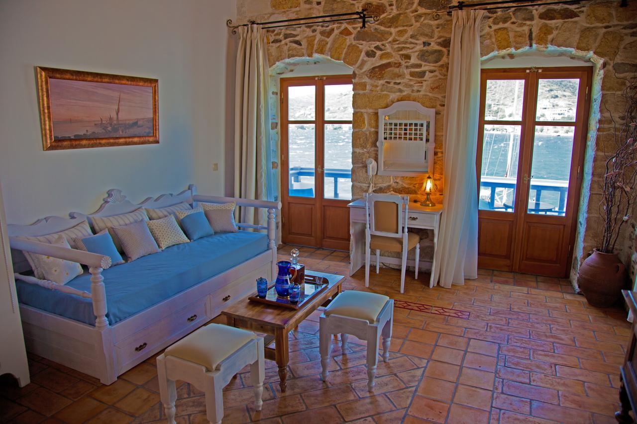 Saint George Valsamitis Superior Apartment Katapola Exterior foto