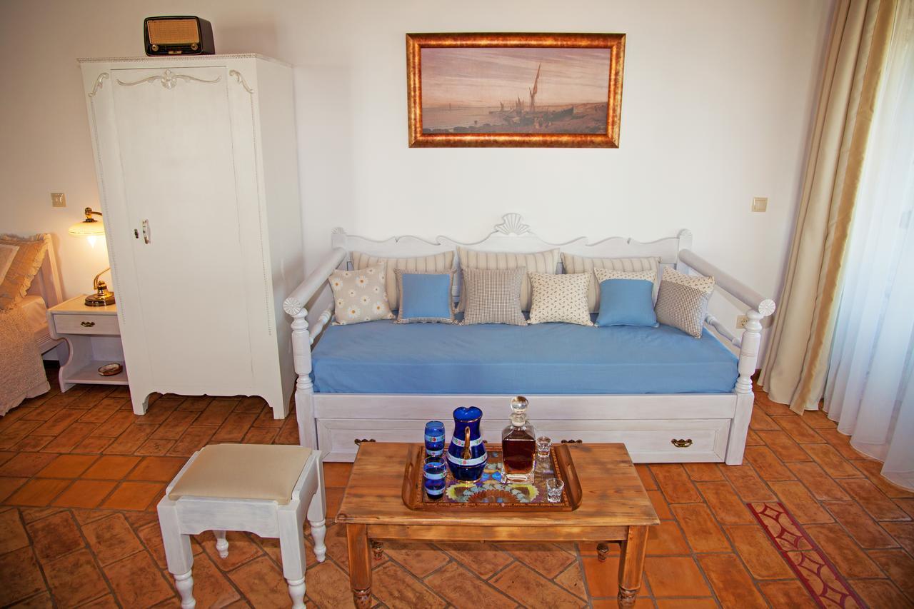 Saint George Valsamitis Superior Apartment Katapola Exterior foto
